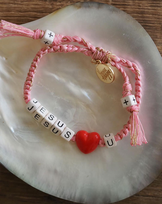 Bracelet Jesus loves You | Catho Rétro X Venessa Arizaga